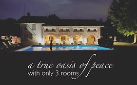 La Scuderia Charming Rooms B&B